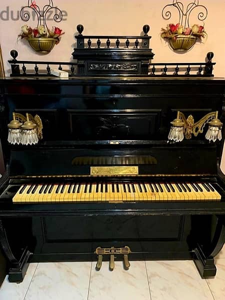 Piano H. Lubitz Berlin . . Made in Germany . . 150 years old 2