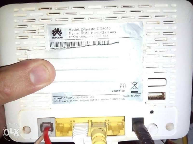 روتر فودافون Vdsl  DG8045 1