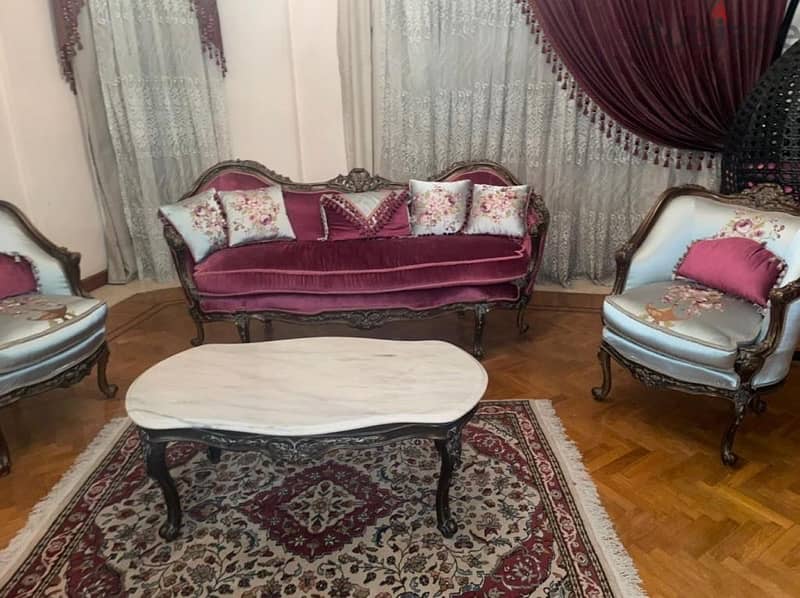 antique salon 3