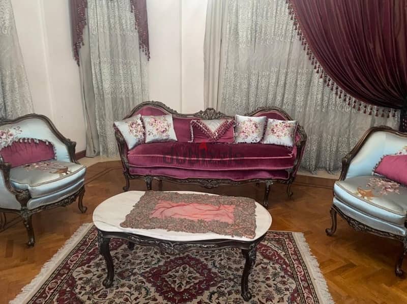 antique salon 5