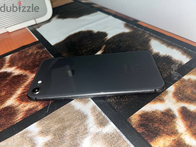 iPhone 8 black قابل للفصال (رقم معين) 3