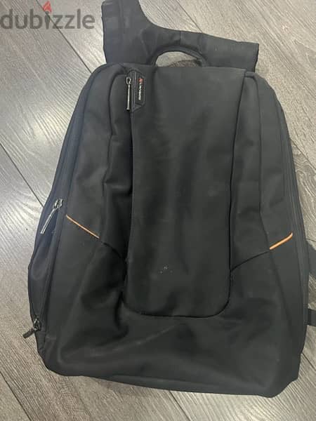 lavvento laptops bag used in mint condition 5