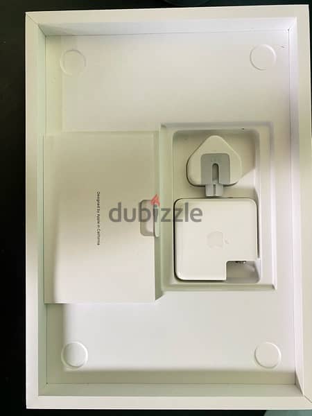 MacBook Pro 13’ M1, 1 terabyte & MX Keys Mini for Mac & Cover 2