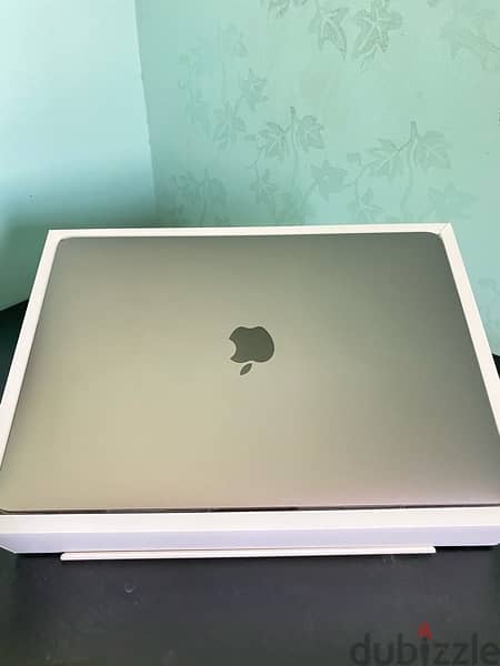 MacBook Pro 13’ M1, 1 terabyte & MX Keys Mini for Mac & Cover 1