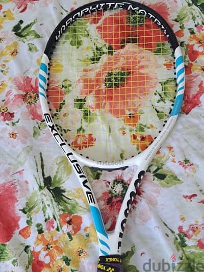 Original Wilson brand tennis racket, used for a monthمضرب تنس اورجينال