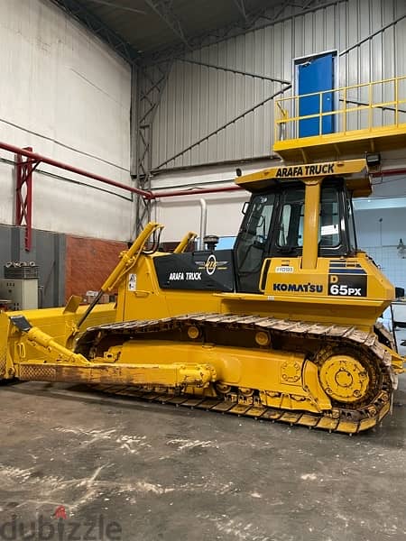 Komatsu 65PX - 12 بلدوزر كوماتسو 1