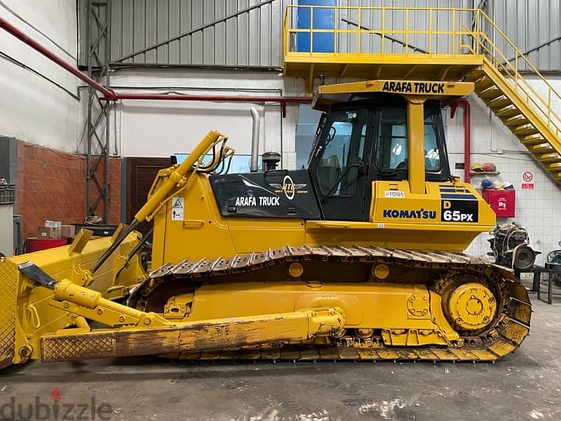 Komatsu 65PX - 12 بلدوزر كوماتسو 2