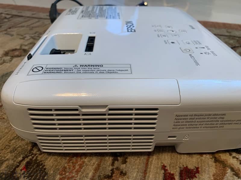 projector Epson H720B used only 34 hours Data showكالجديد بدون اي عيوب 7