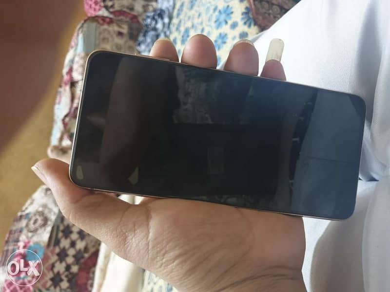 Samsung s21plus سامسونج اس٢١+ 4