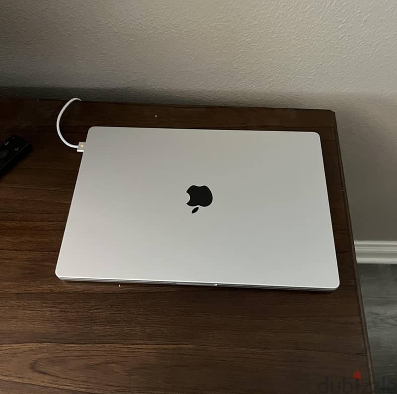 MacBook Pro (16-inch, Apple M2 Pro 12-C,19‑core GPU, 16GB, 1TB ) 0