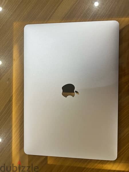 MacBook Pro M1 512GB 13.3 2020 ماك بوك برو ام١ ٥١٢ جيجابايت ١٣. ٣ بوصه 1