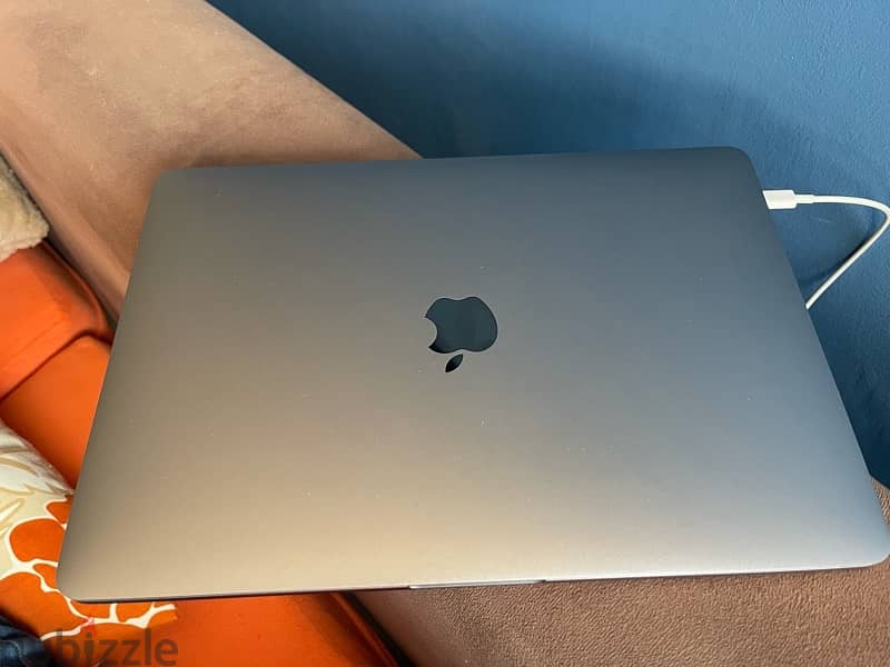 macbook pro 2018 touch bar 256 0