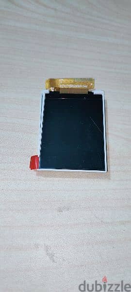متوفر شاشة جهاز اى كيو iku v 400 v400