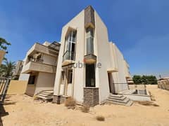 with more privacy  villa 1100 m _Modern type in Cairo Festival city 0