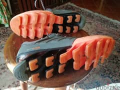 حذاء جري رياضي اديداس (فنلندي) اصلي مقاس 9.5 0