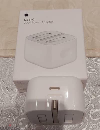 Apple 20 w Usb-c power adapter راس شاحن ابل اصلية