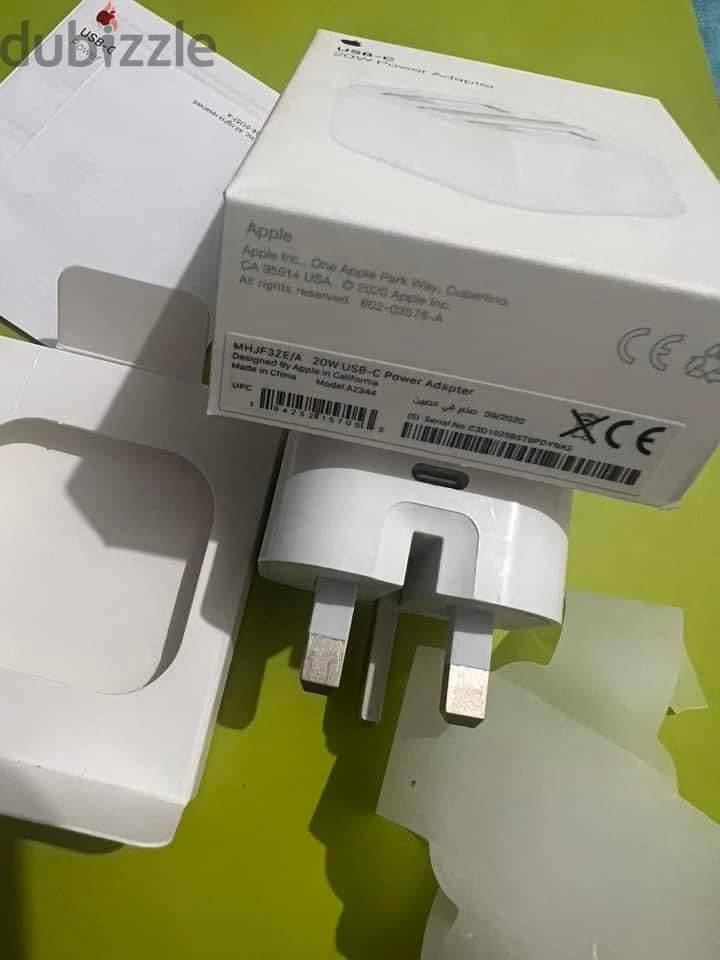 Apple 20 w Usb-c power adapter راس شاحن ابل اصلي 2