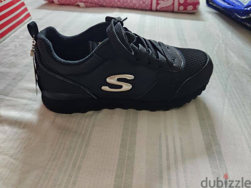 skechers sneakers - black og gold'n gurl - size 36 1