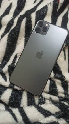 iphone 11 pro second olx