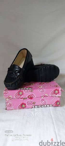 حذاء اطفال للمدرسه للبيع 6