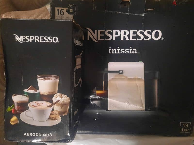 Nespresso Inissia coffee machine & Aeroccino3 milk forther 0