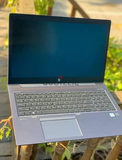 Hp zbook 15 g5  ( جيل تامن )