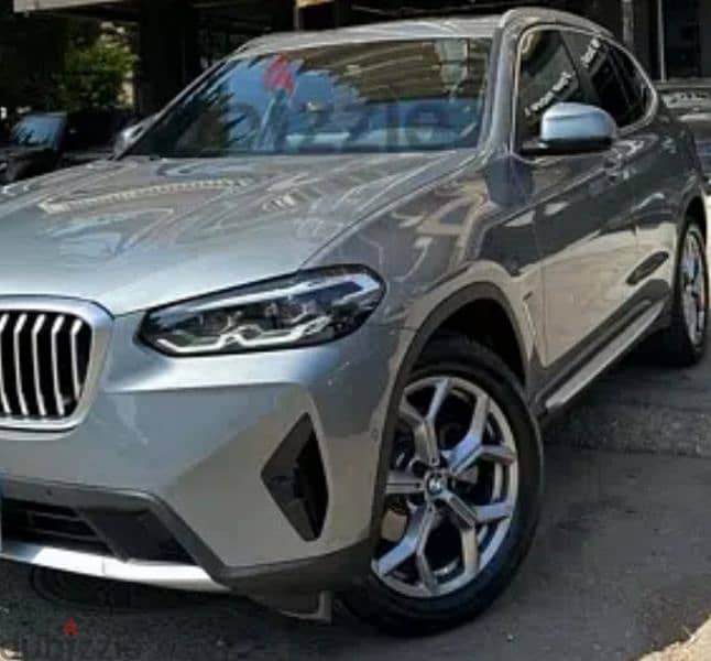 Brand New BMW X3 only 50Km wakel free maintenance for three years. 0