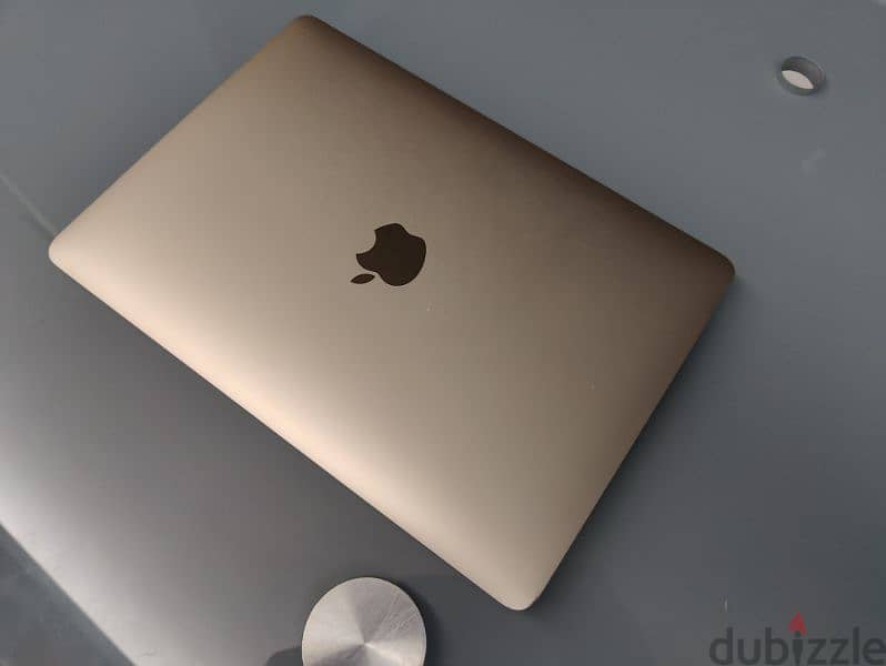 MacBook (Retina, 12-inch, Early 2015). 2