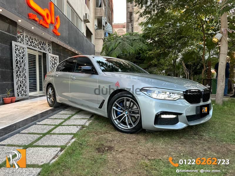 Bmw 530i  2019  M sport  فابريكا بالكامل  صيانات توكيل 3