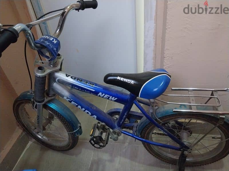 excellent condition bike size 16 for kids 5
