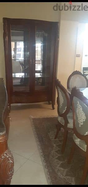 Dinning Room in a very good condition 5