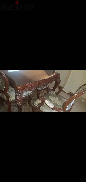 Dinning Room in a very good condition 7