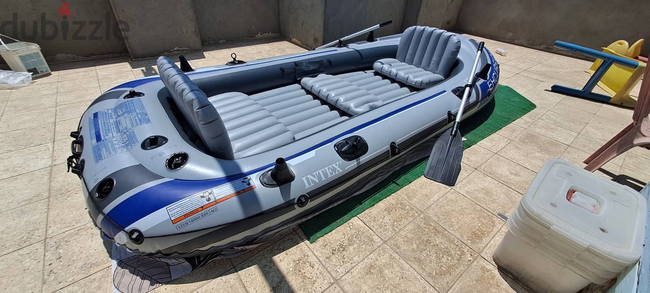 Intex Excursion 5 inflatable boat 4