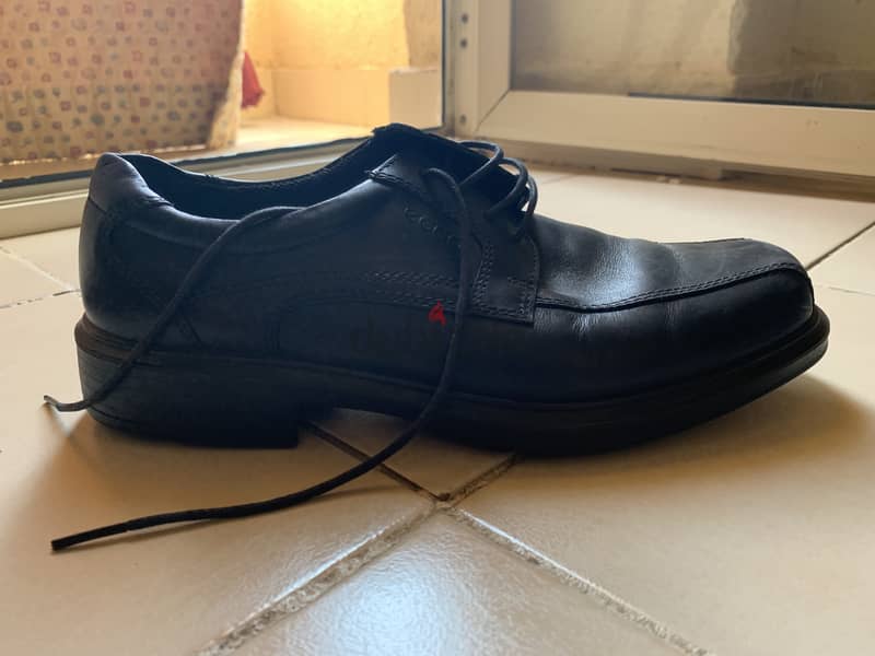 ECCO Original Shoes Size 42 with Very Good Condition 2