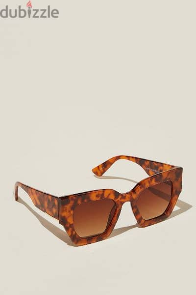 cotton on Aubrey Oversized Sunglasses 1