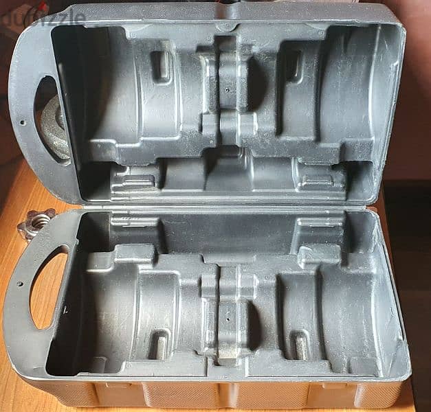 York 20 kg dumbells with carrying case 5