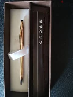 Brand new Cross writing pen قلم كروس ذهبي جديد