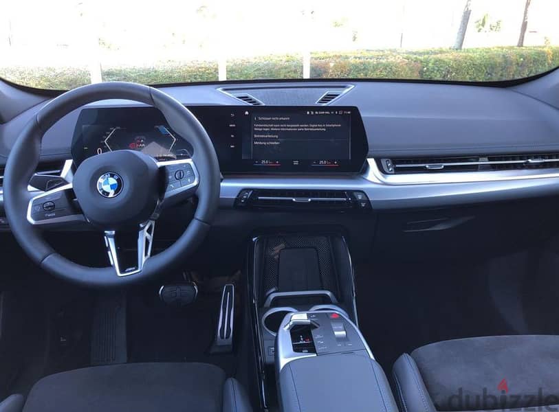 BMW X1 Msport 18i جديده 16