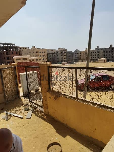 شقة للبيع في الأندلس القاهرة الجديدة نصف تشطيب مميزات رائعة 1