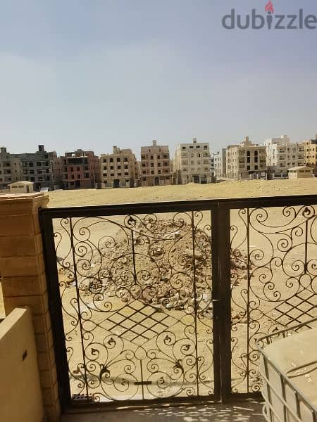 شقة للبيع في الأندلس القاهرة الجديدة نصف تشطيب مميزات رائعة 8