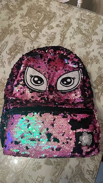 school backpack شنطة مدرسية