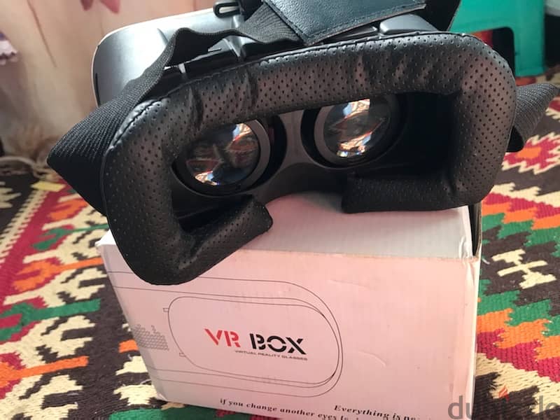 VR BOX 4