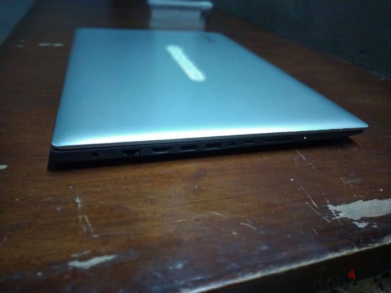 Lenovo IdeaPad 330-15IKB core i3 G7 | 4GB RAM & 120GB SSD & 500GB HDD 10