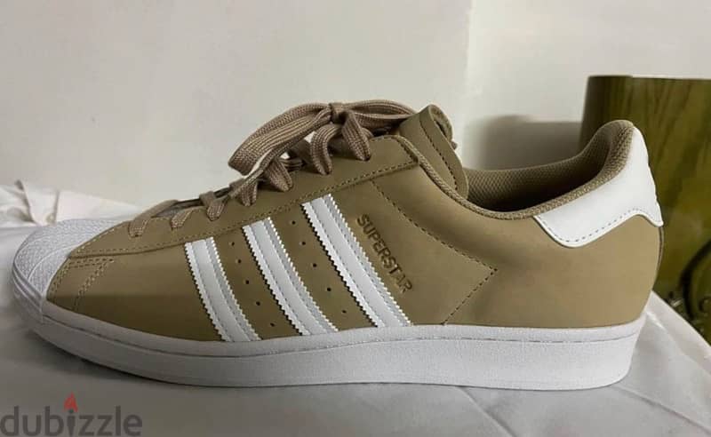 Superstar made in discount vietnam