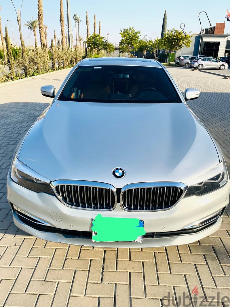 BMW 520 luxury 2018 0