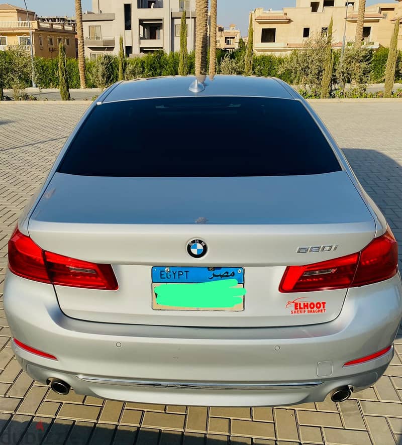 BMW 520 luxury 2018 1