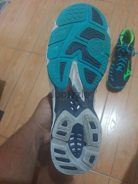 mizuno volleyball/basketball shoes size 46.5 2