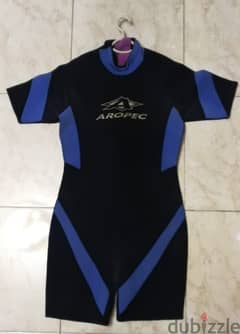 بدلة غطس aropec wetsuit 2.5 mm  مقاس L مستعملة