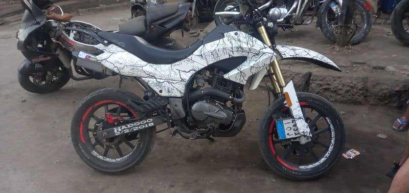 Benelli VLX 200cc 0