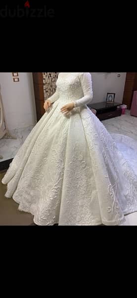 wedding dress